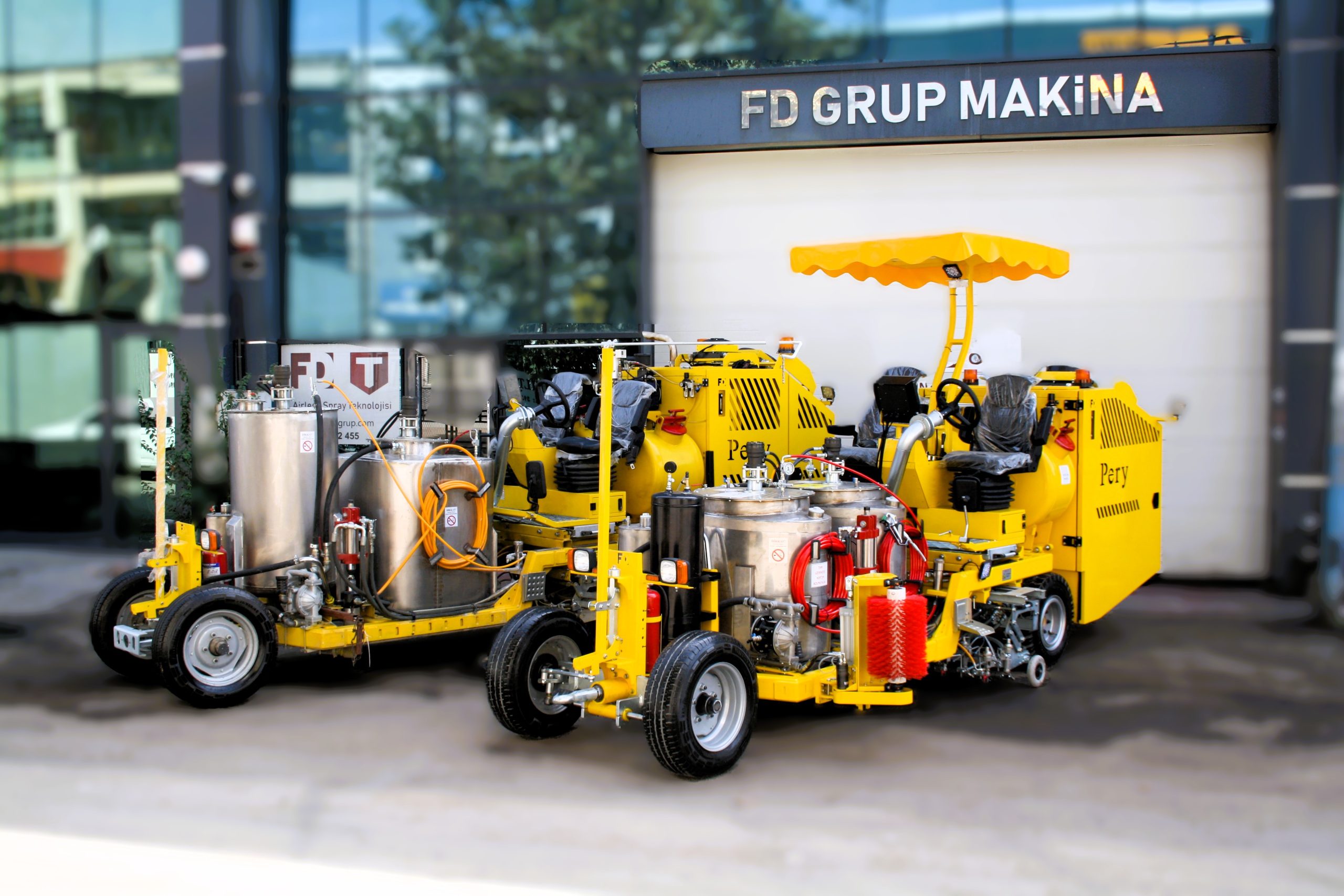 Kendinden Yürür Yol Çizgi Makinesi